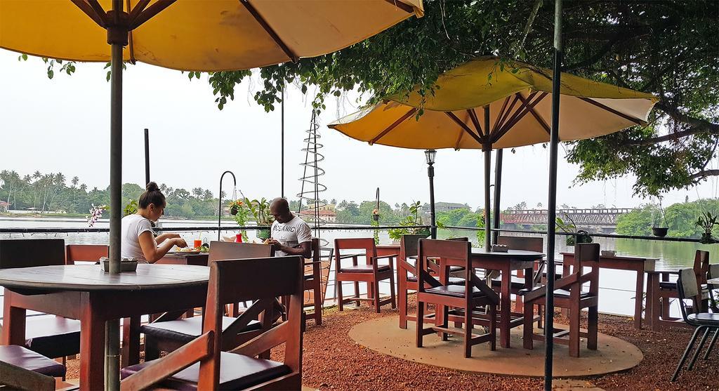 Thumbelina Apartments & Hotel Aluthgama Buitenkant foto