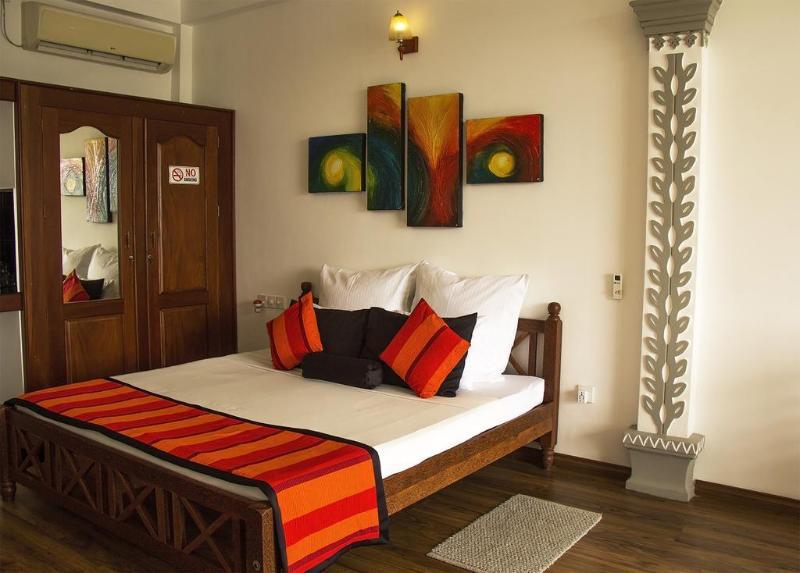 Thumbelina Apartments & Hotel Aluthgama Buitenkant foto